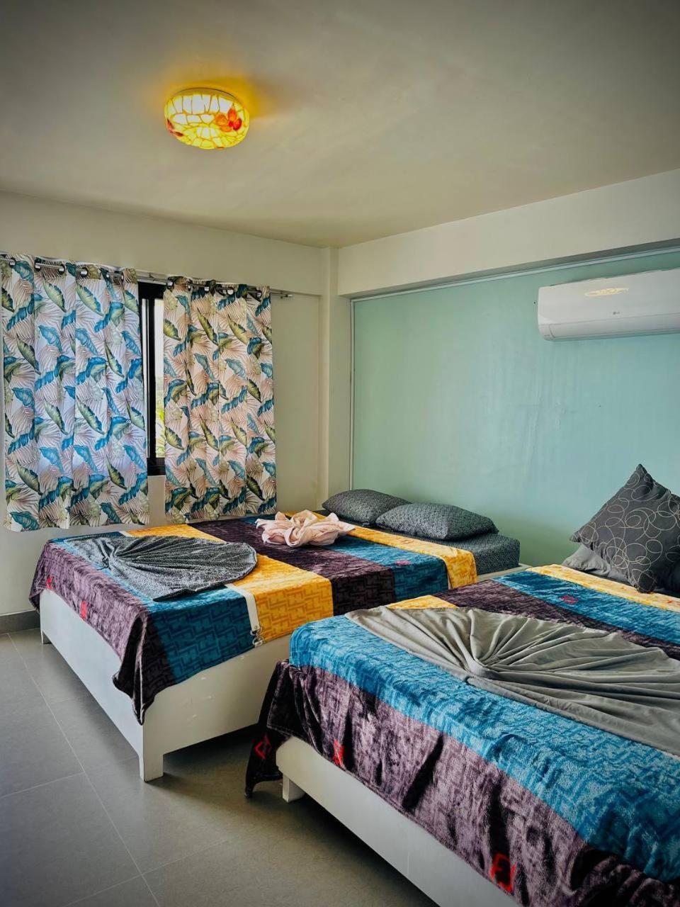 Playa Blanca Beach Resort (Adults Only) Пуэрто-Галера Экстерьер фото