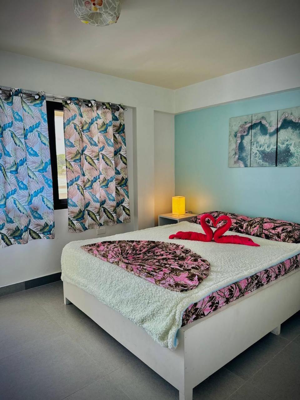 Playa Blanca Beach Resort (Adults Only) Пуэрто-Галера Экстерьер фото